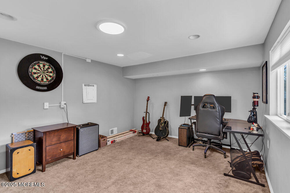 27 Laurel Crest Drive, Howell, New Jersey image 12