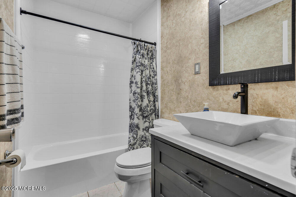 27 Laurel Crest Drive, Howell, New Jersey image 17