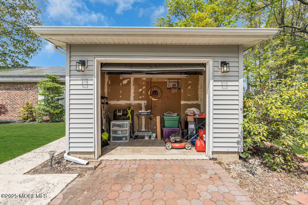 27 Laurel Crest Drive, Howell, New Jersey image 20
