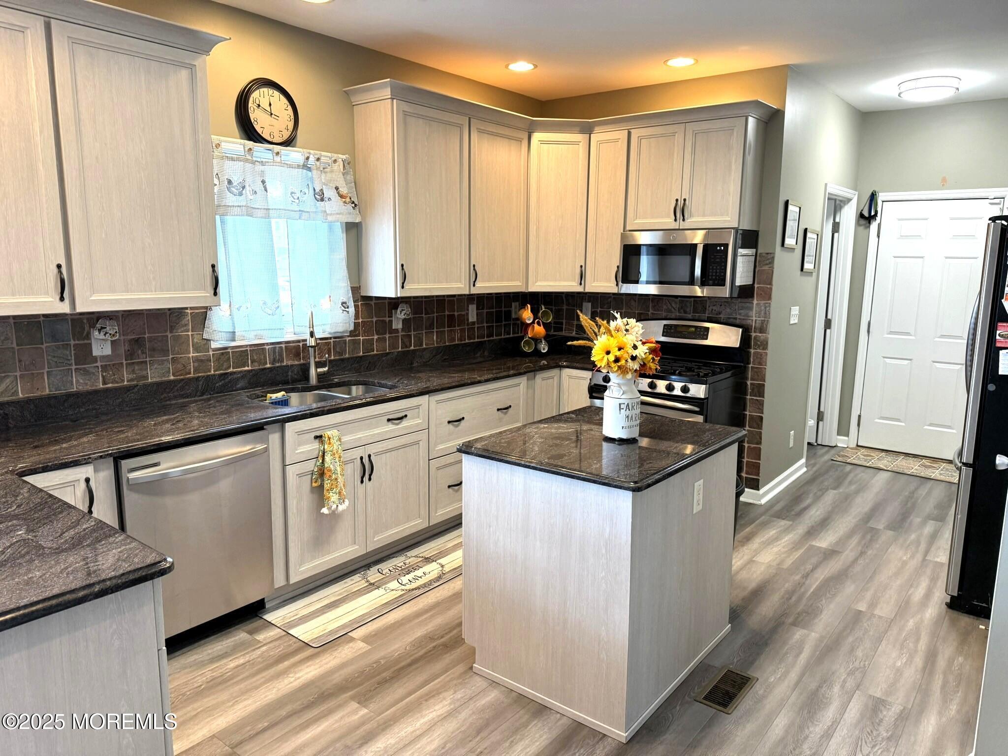 128 E Delaware Drive, Little Egg Harbor, New Jersey image 6