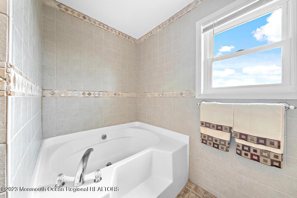 128 E Delaware Drive, Little Egg Harbor, New Jersey image 39