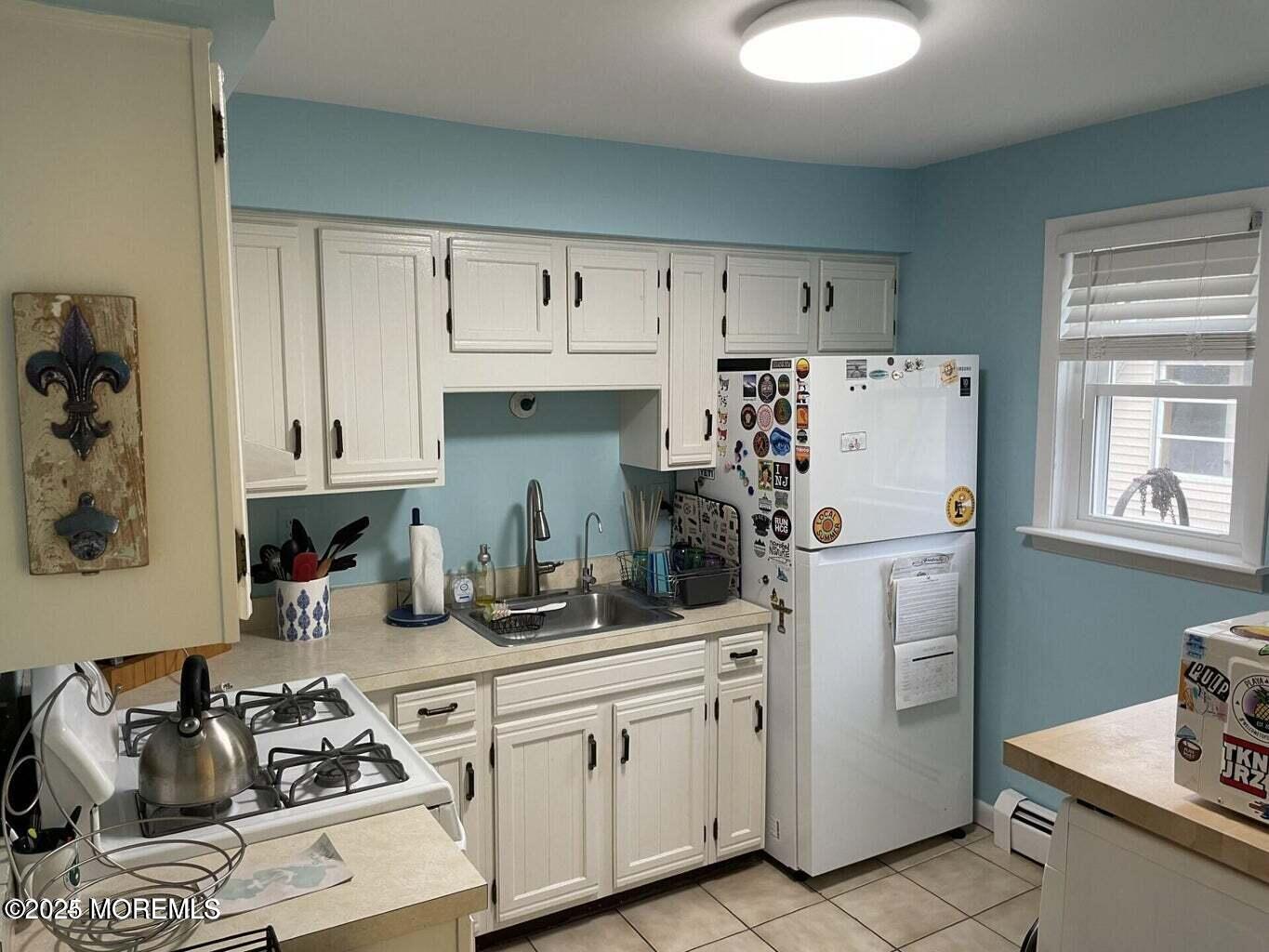 711 Beach Avenue 3