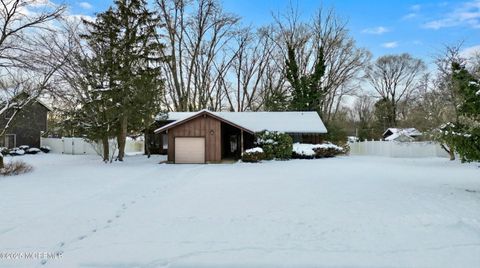 15 Summit Avenue Manalapan NJ 07726