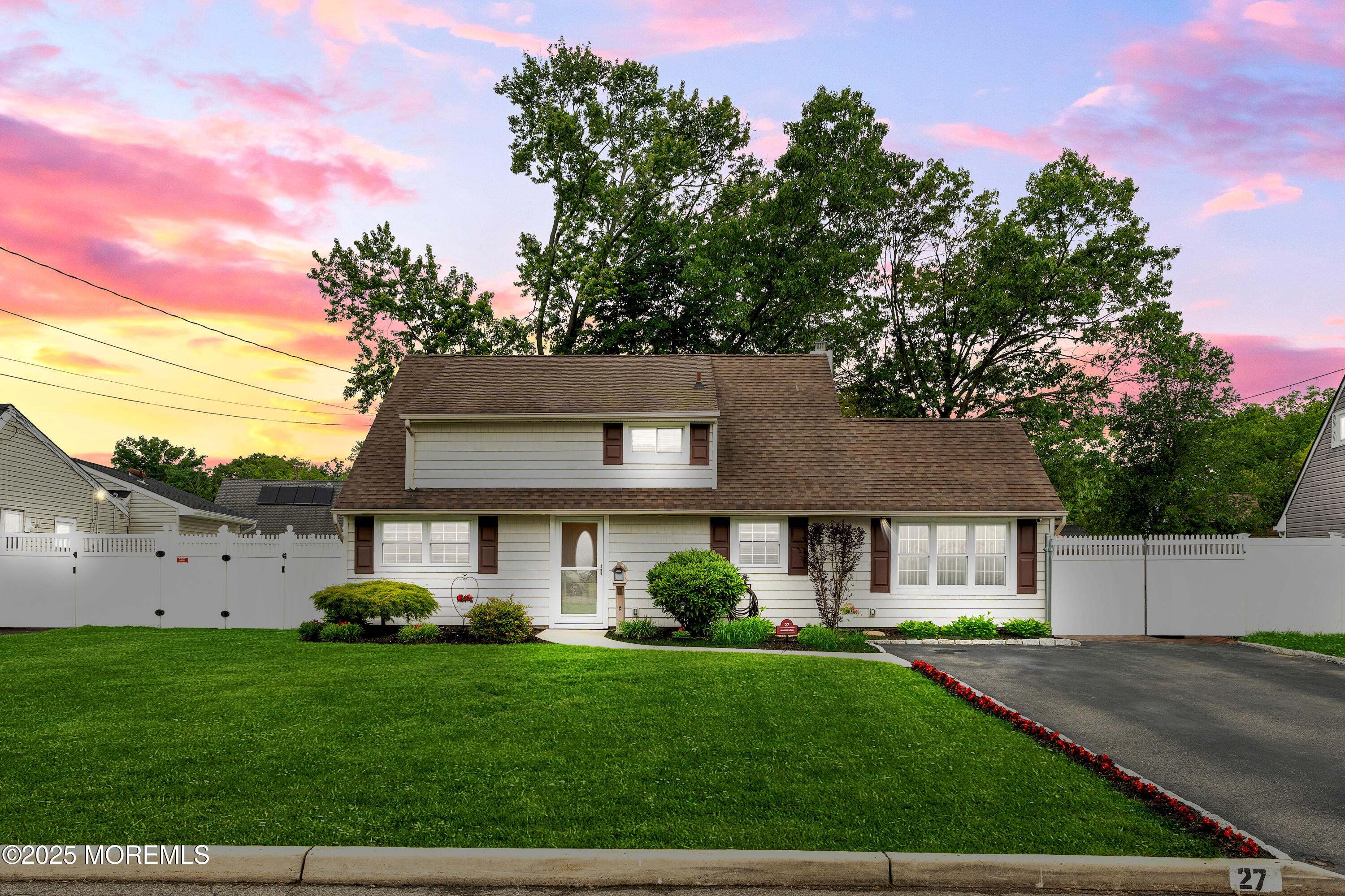27 Sunrise Road, Old Bridge, New Jersey image 2