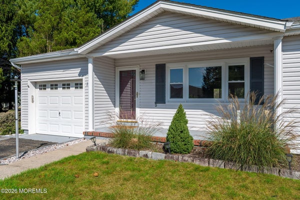 24 RUTLAND DR, TOMS RIVER, NJ 08757 - Image 0d5783c974ca2db6a3f4fbc4e080e8ac/2618239345