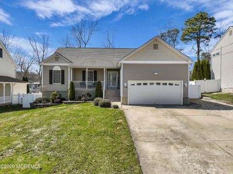 108 Bark Road Manahawkin NJ 08050