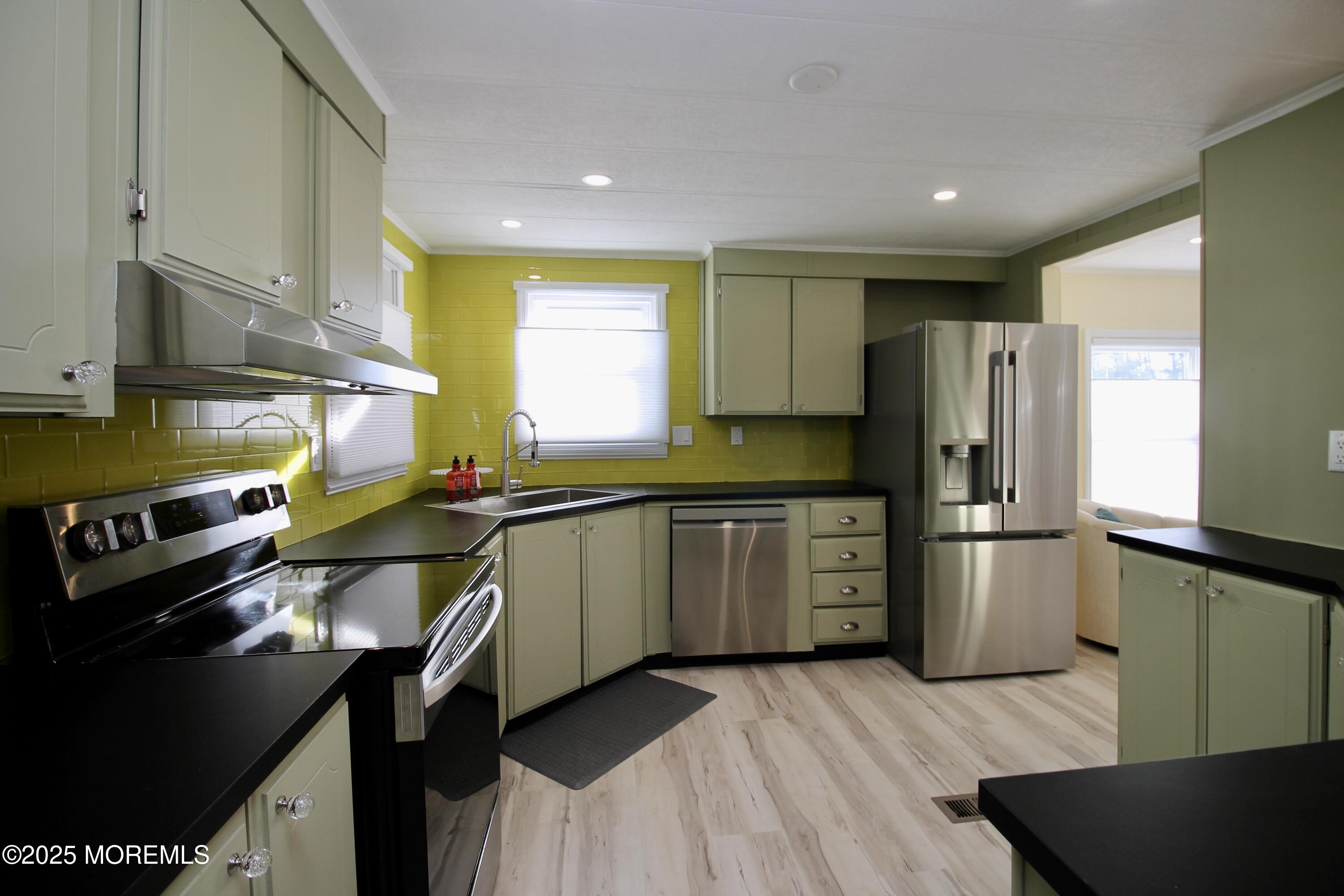 459 Charles Place, Freehold, New Jersey image 12