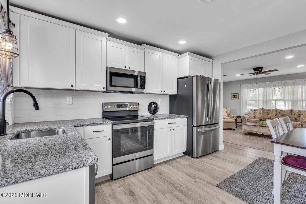 14B Yorkshire Court, Manchester, New Jersey image 3