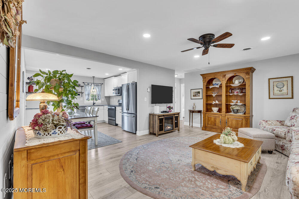 14B Yorkshire Court, Manchester, New Jersey image 9
