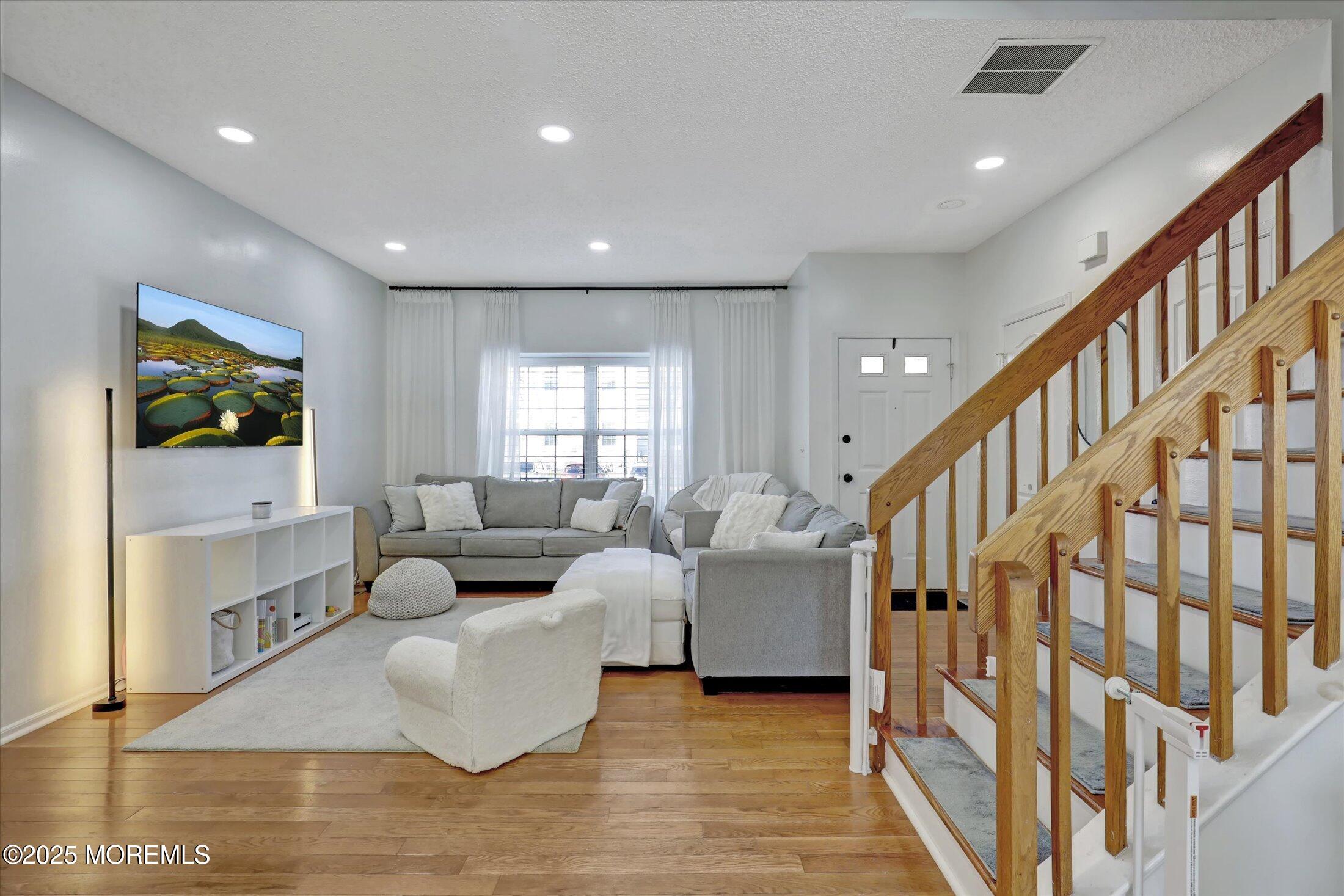 902 Creamery Court, Freehold, New Jersey image 15