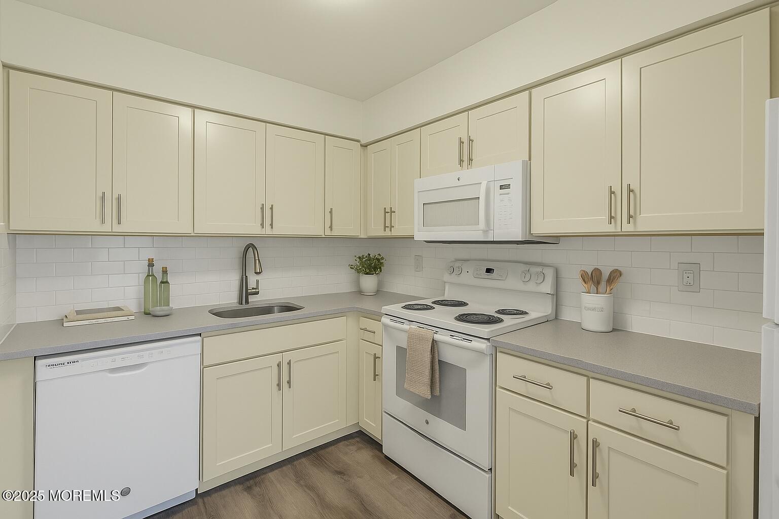 20 Newport Court #213, Brick, New Jersey image 5