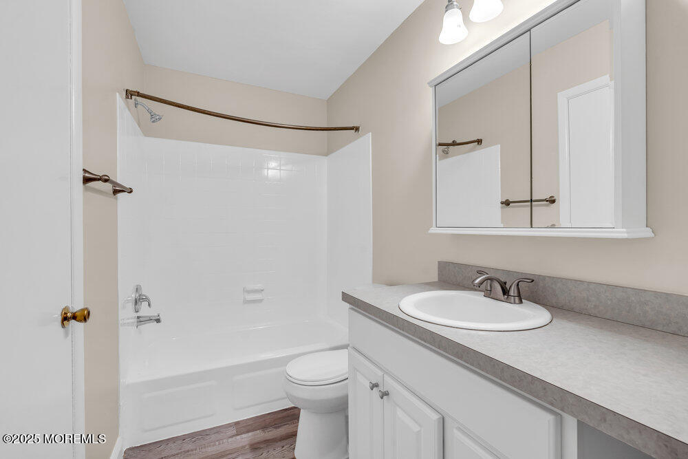 20 Newport Court #213, Brick, New Jersey image 10
