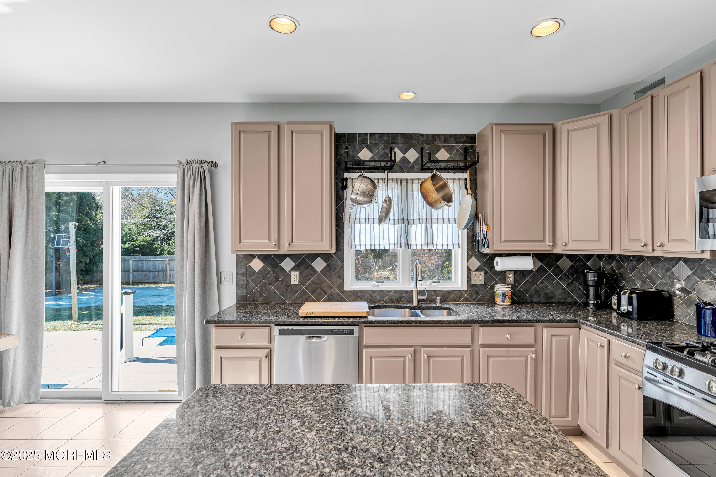 17 Mitchell Terrace, West Long Branch, New Jersey image 16