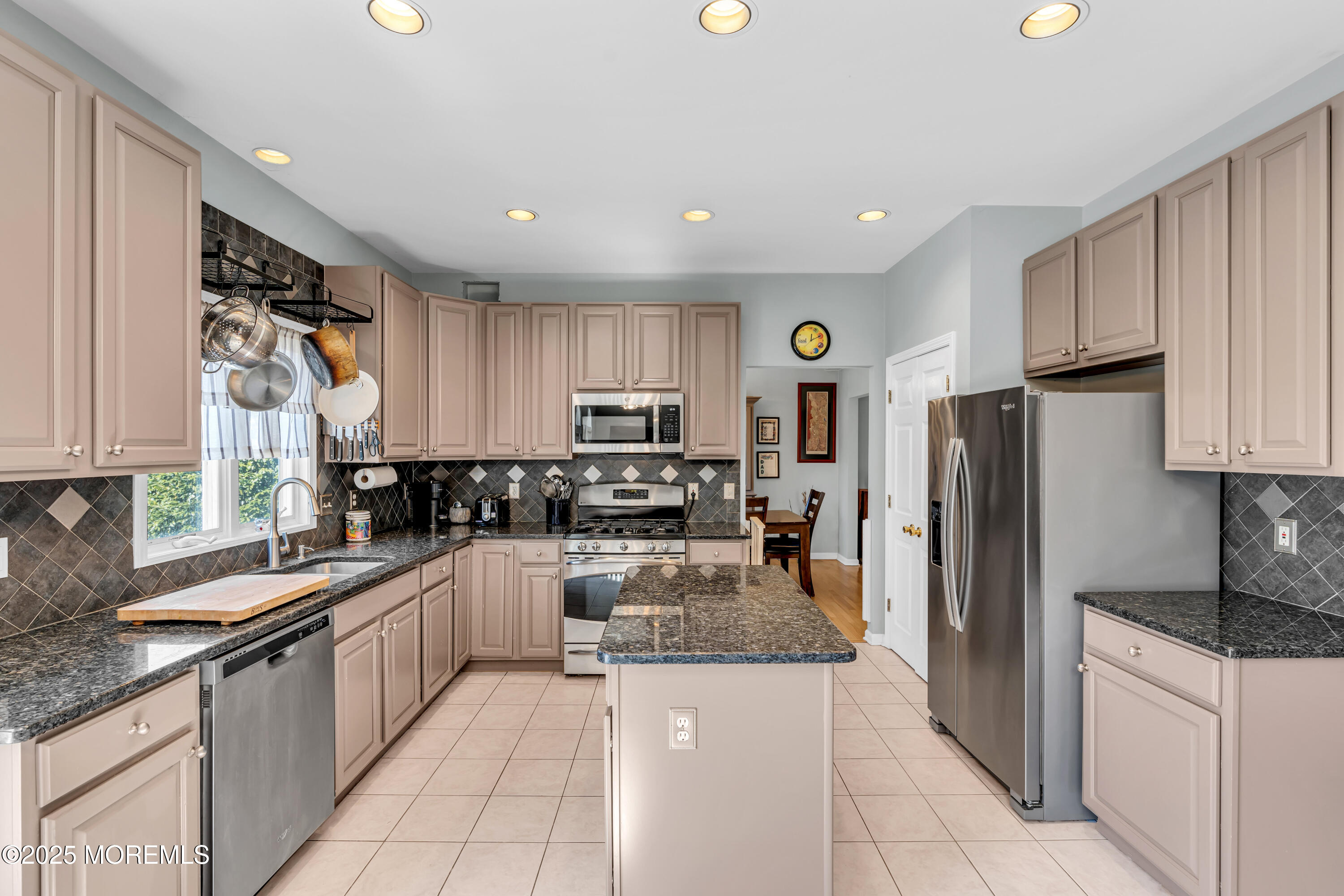 17 Mitchell Terrace, West Long Branch, New Jersey image 14
