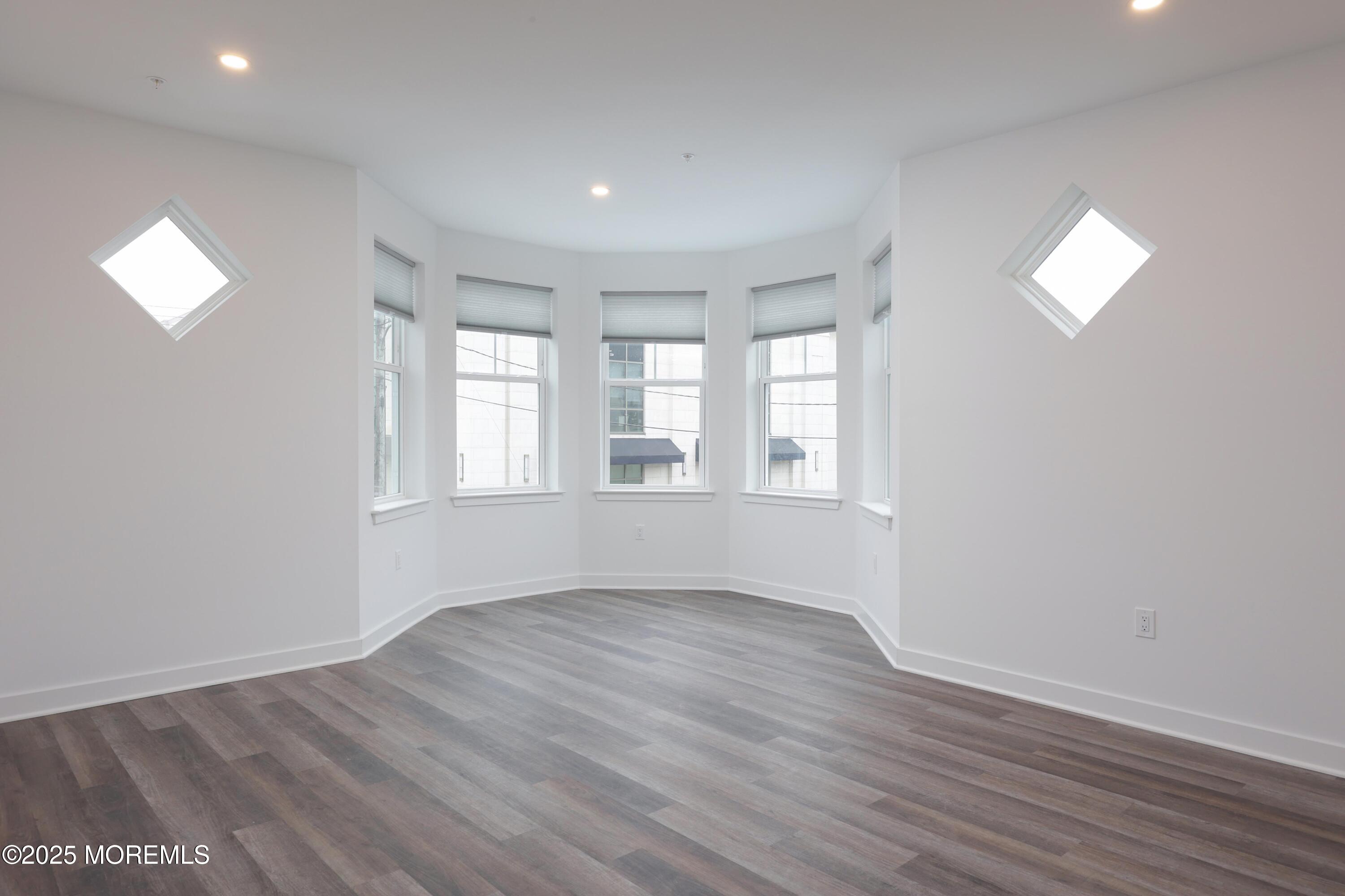 6 West End Court 202