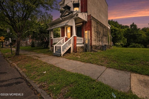 Photo of 320 Rutherford Avenue, Trenton, NJ 08618 (MLS # 22627720)