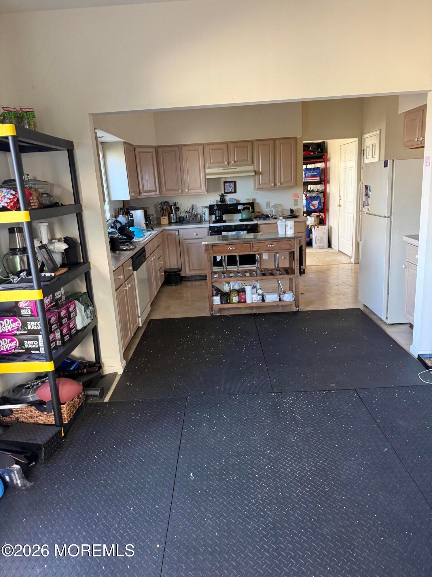 880 Sunrise Boulevard