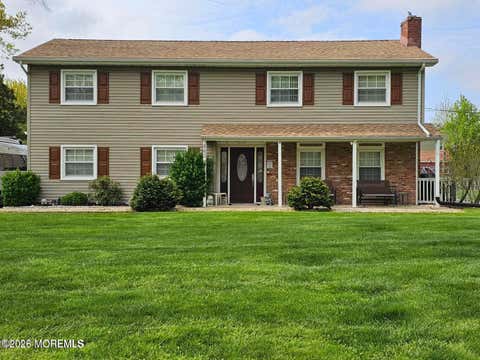 Homes For Sale - 860 Somerset Drive<br/> Toms River, NJ 08753