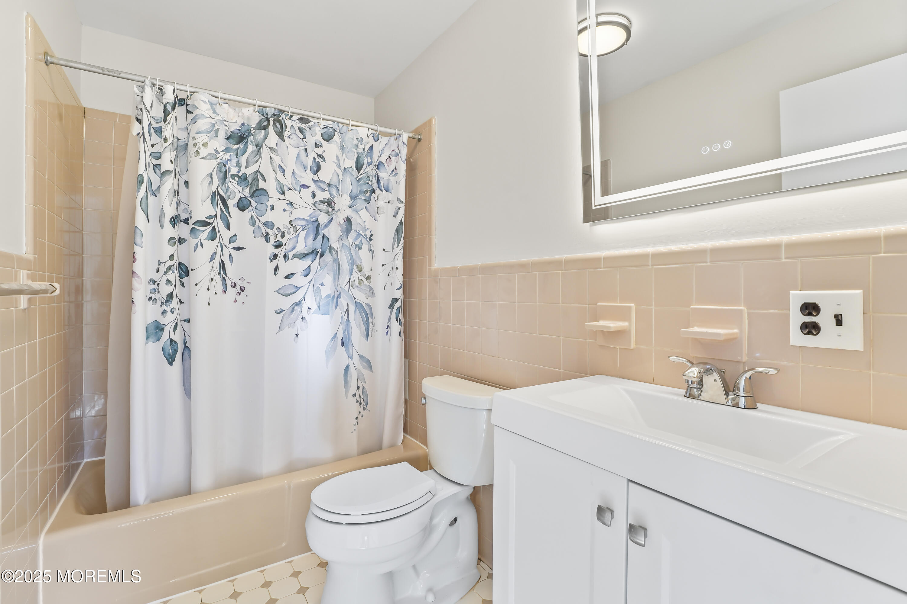 555 Cedar Avenue, West Long Branch, New Jersey image 45
