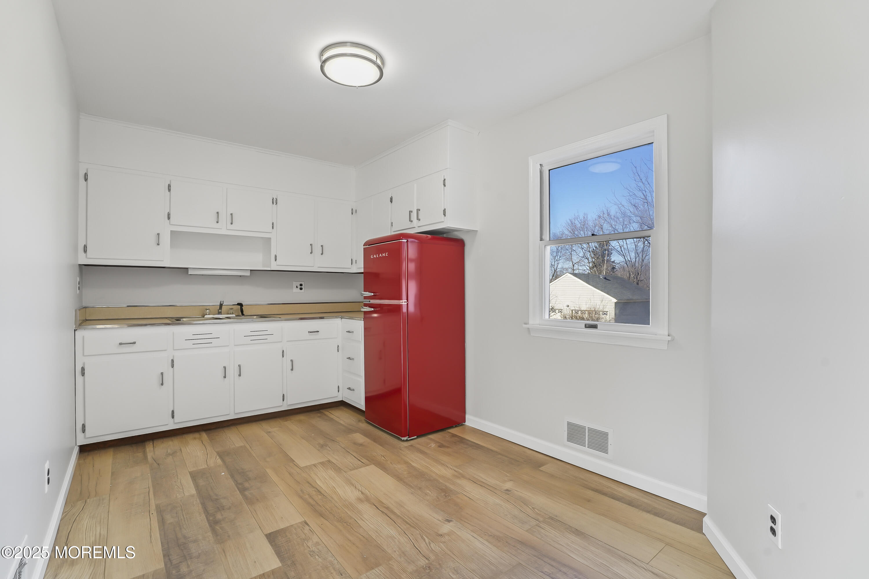 555 Cedar Avenue, West Long Branch, New Jersey image 37