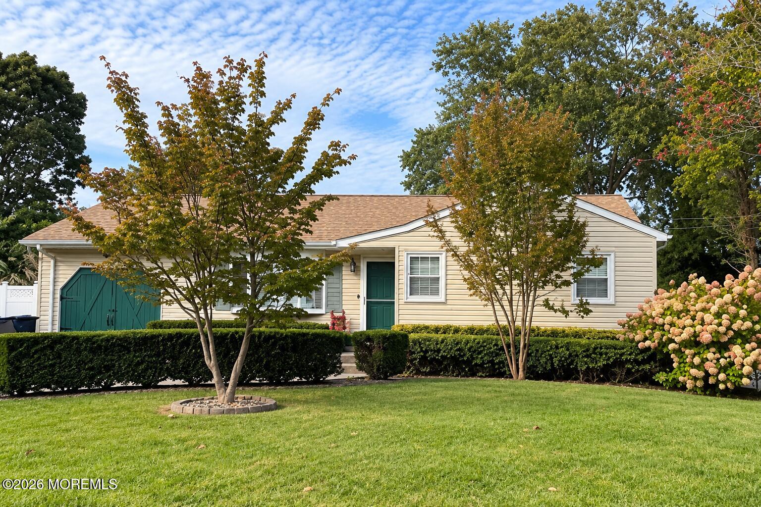 128 Mount Lane