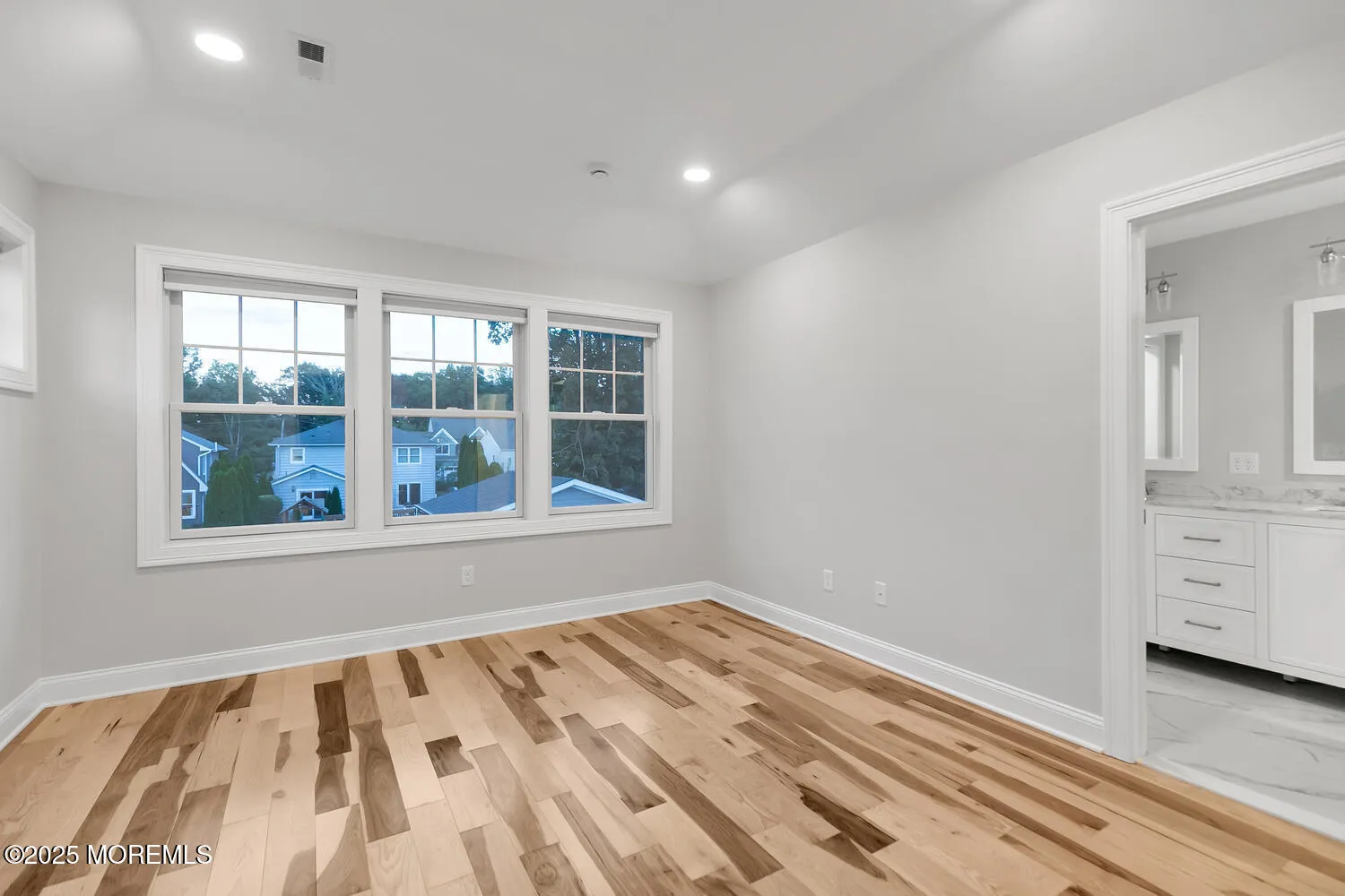 Fair Haven, New Jersey 07704, United States, 4 Bedrooms Bedrooms, ,4 BathroomsBathrooms,Residential,Active,220207