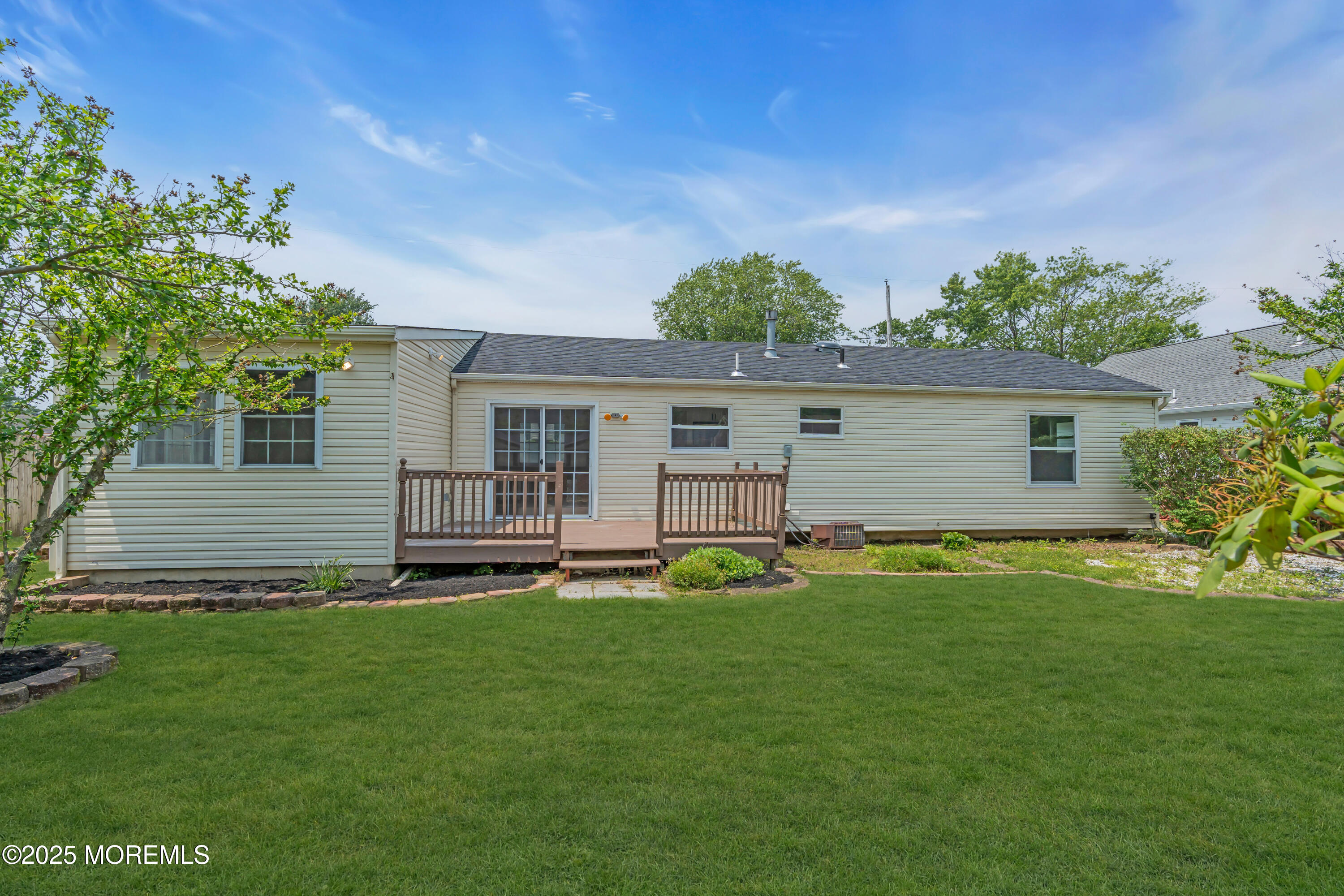 1037 Spray Avenue, Beachwood, New Jersey image 40
