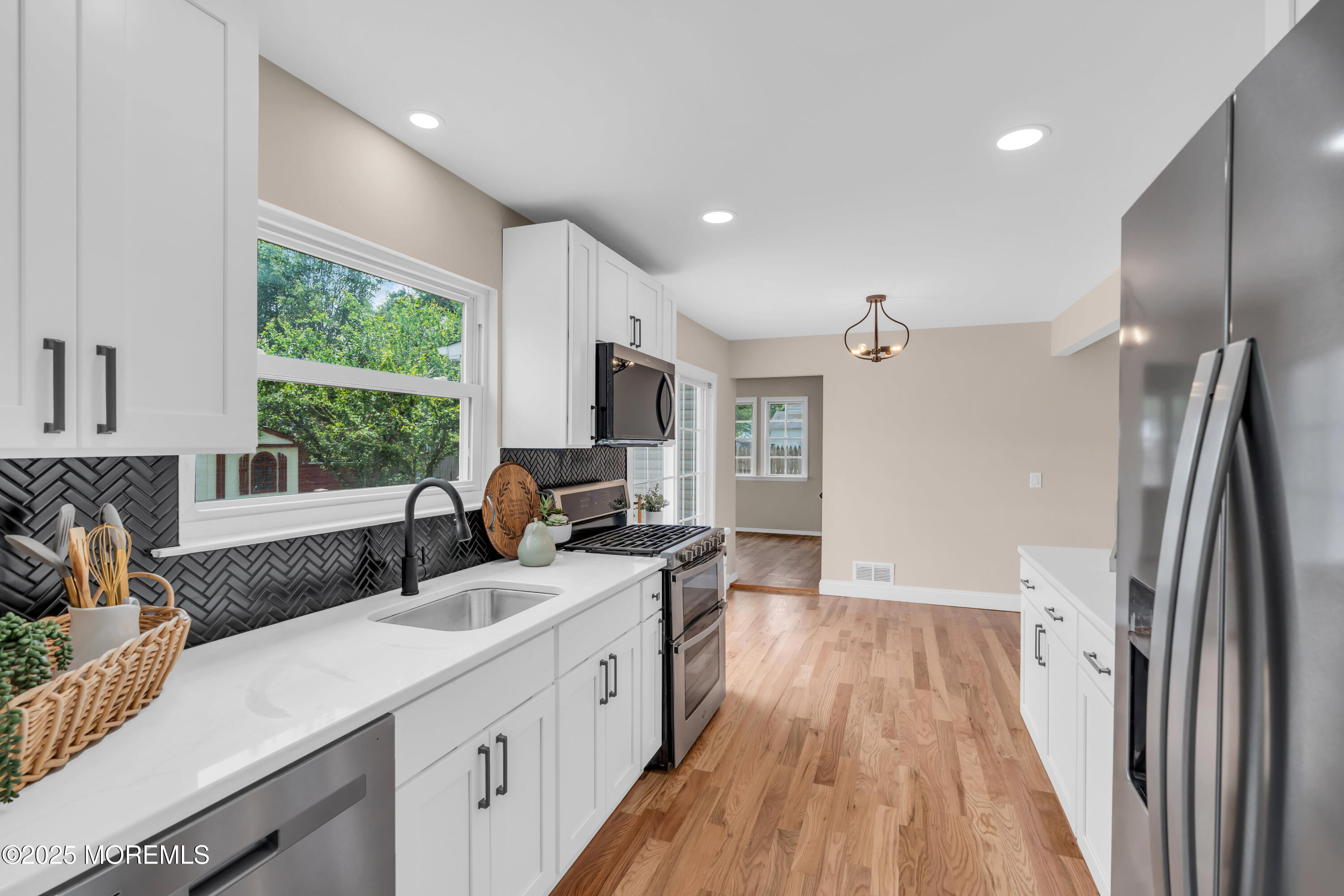 1037 Spray Avenue, Beachwood, New Jersey image 16