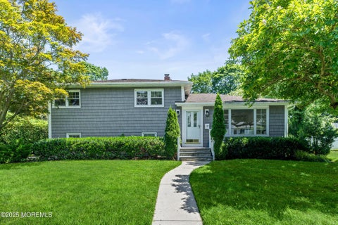 Homes For Rent - 26 Hilltop Road<br/> West Long Branch, NJ 07764