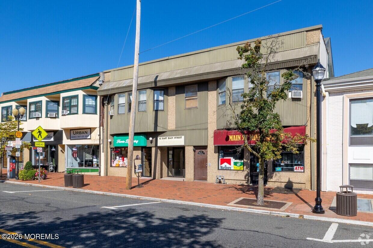 41 E Main St, Freehold, NJ 07728