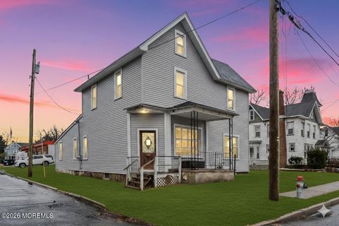 Homes For Sale - 104 Maple Street<br/> Clayton, NJ 08312