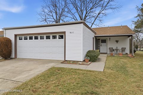 96 Salix Plaza 96C Monroe NJ 08831