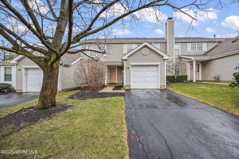 38 Hemlock Way Freehold NJ 07728
