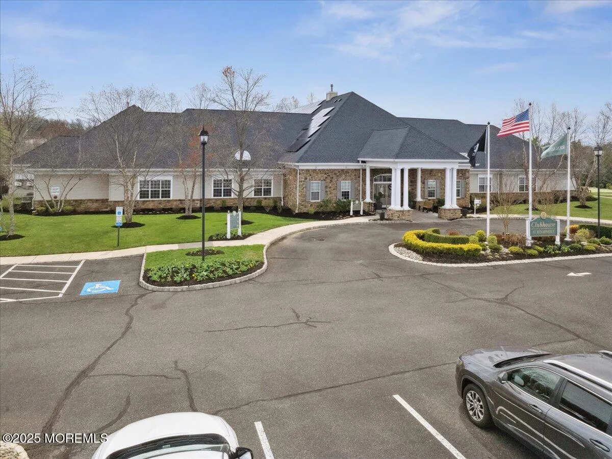 Monroe, New Jersey 08831, United States, 2 Bedrooms Bedrooms, ,2 BathroomsBathrooms,Residential,Pending,103888