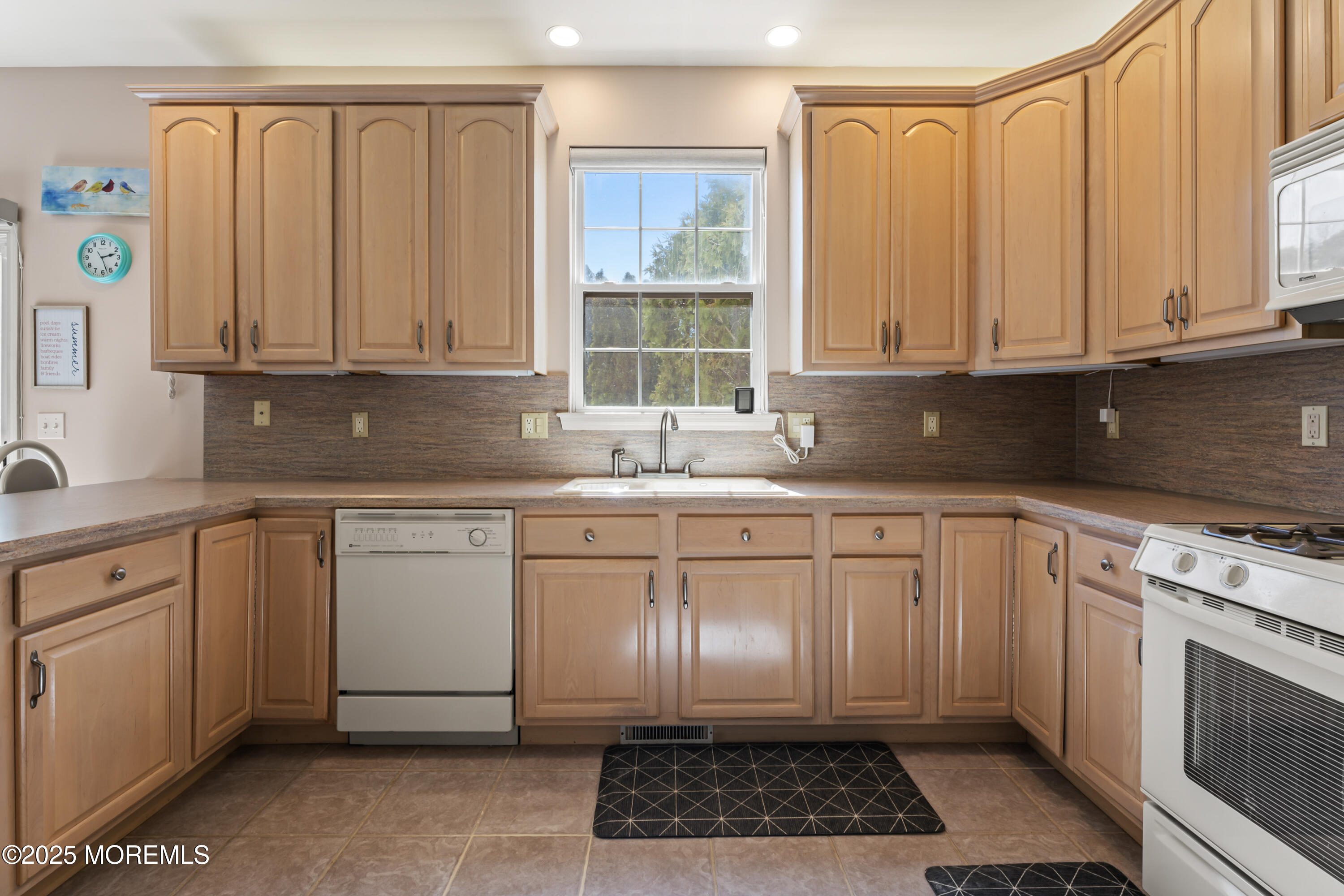 17 Hannah Lee Road, Barnegat, New Jersey image 16
