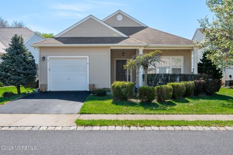 Photo of 16 Kensington Road, Manchester, NJ 08759 (MLS # 22610522)