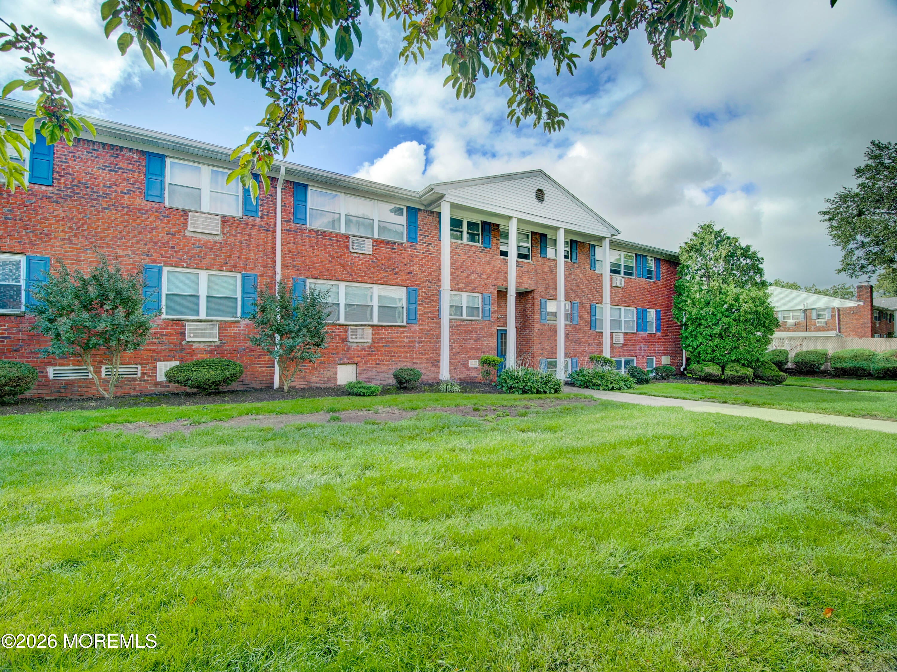 32A Woodedge Avenue 8