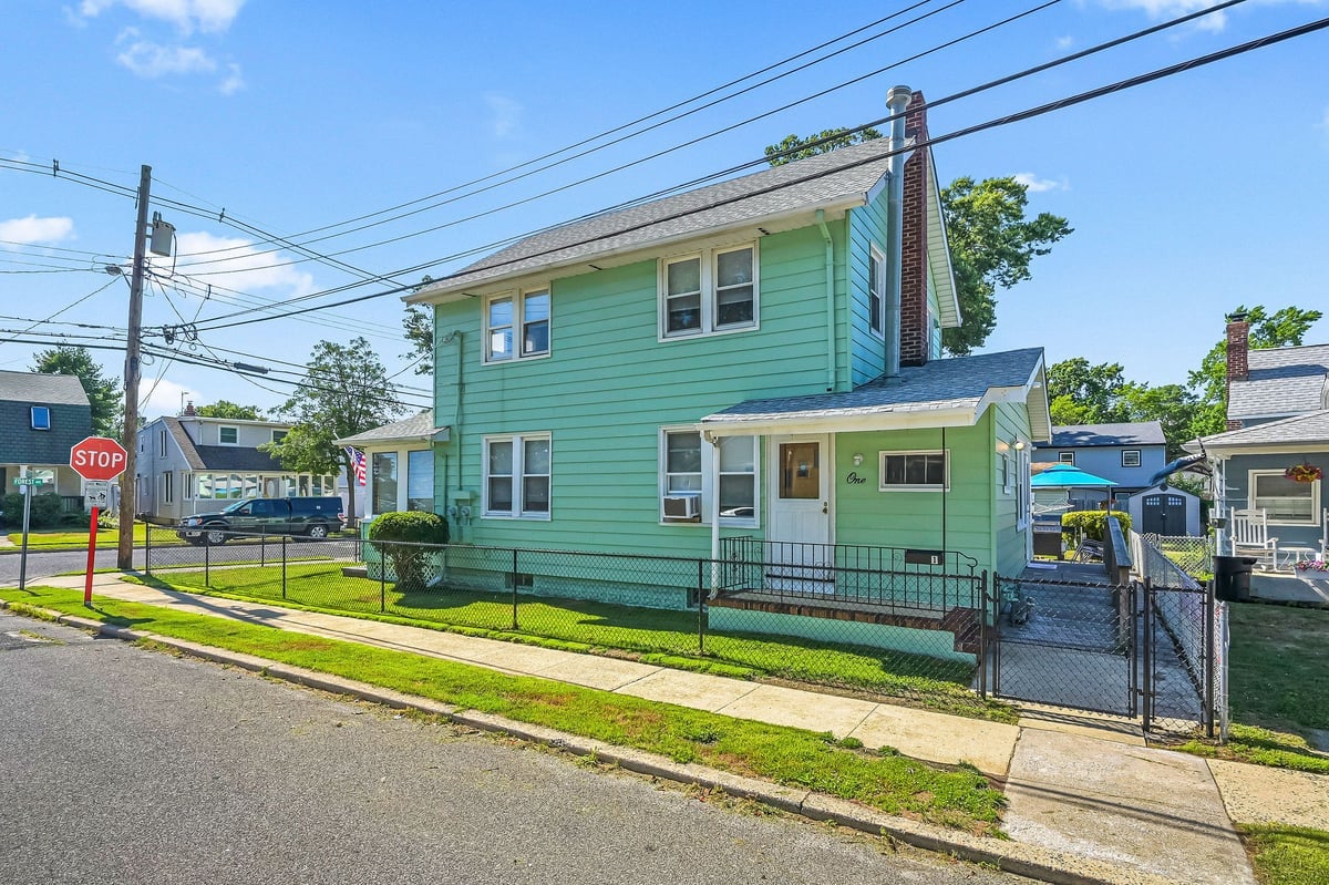 170 Forest Avenue