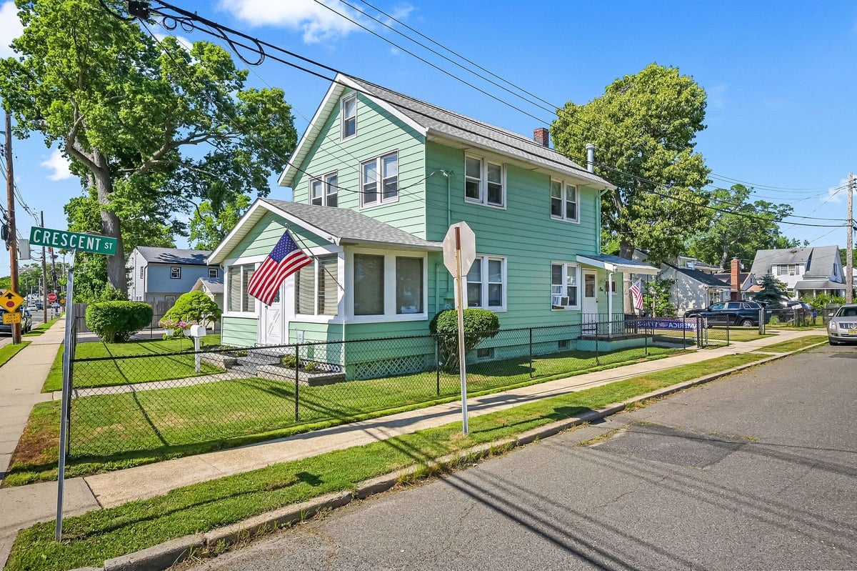 170 Forest Avenue