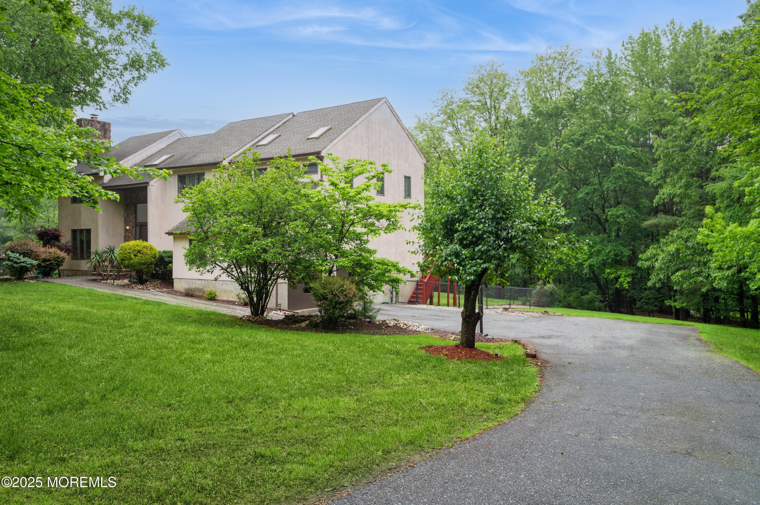 7 White Rock Terrace, Holmdel, New Jersey image 3