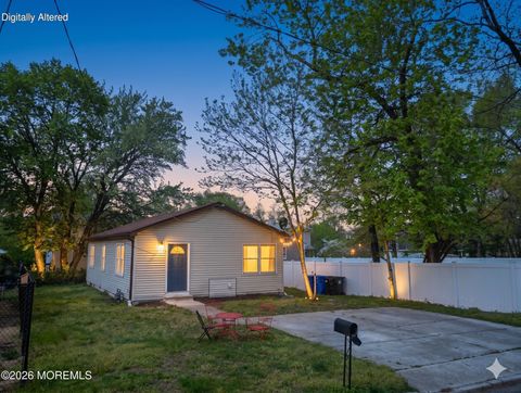 Photo of 717 S Snowden Avenue, Cinnaminson, NJ 08077 (MLS # 22611426)