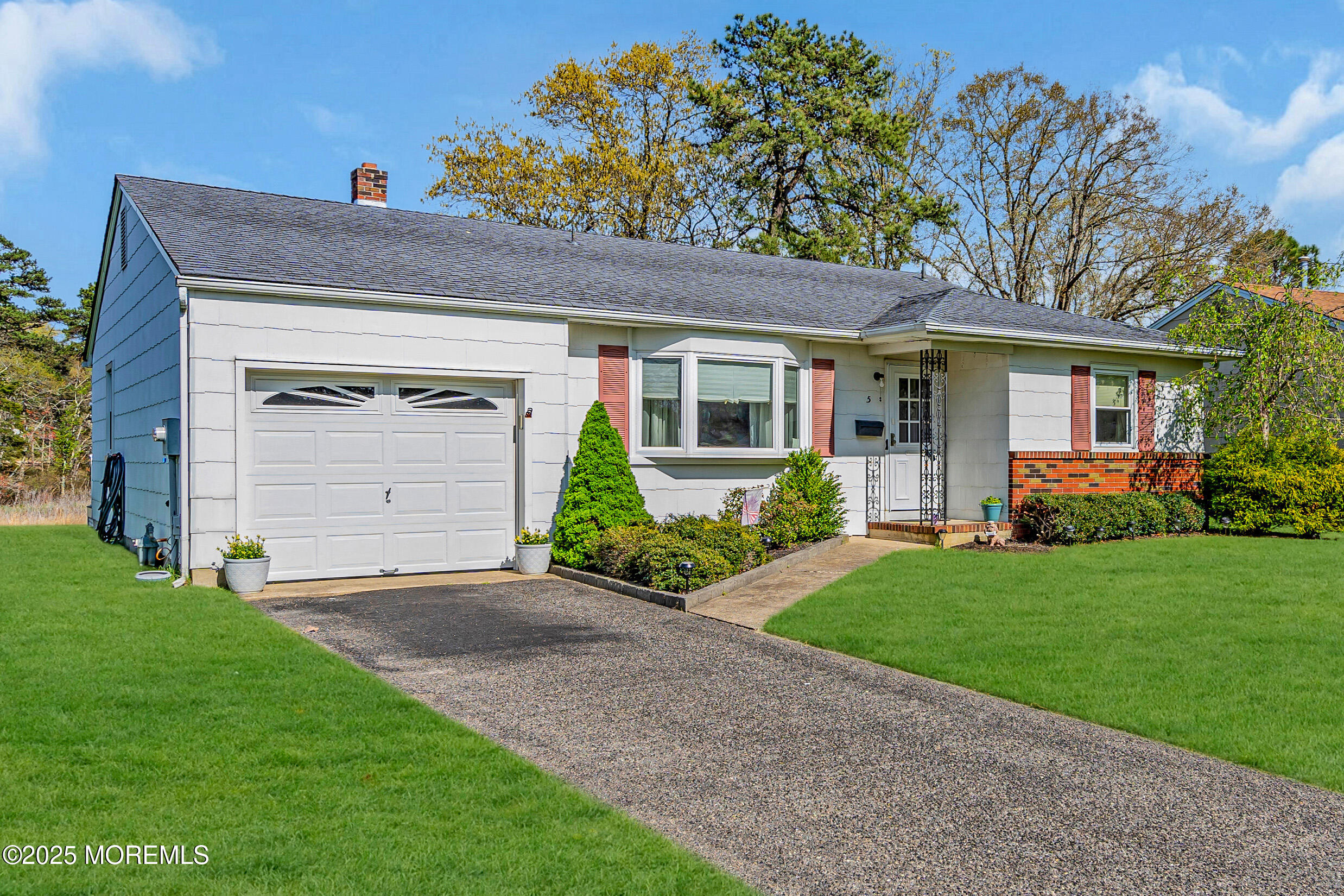 5 Oxford Drive, Toms River, New Jersey image 2