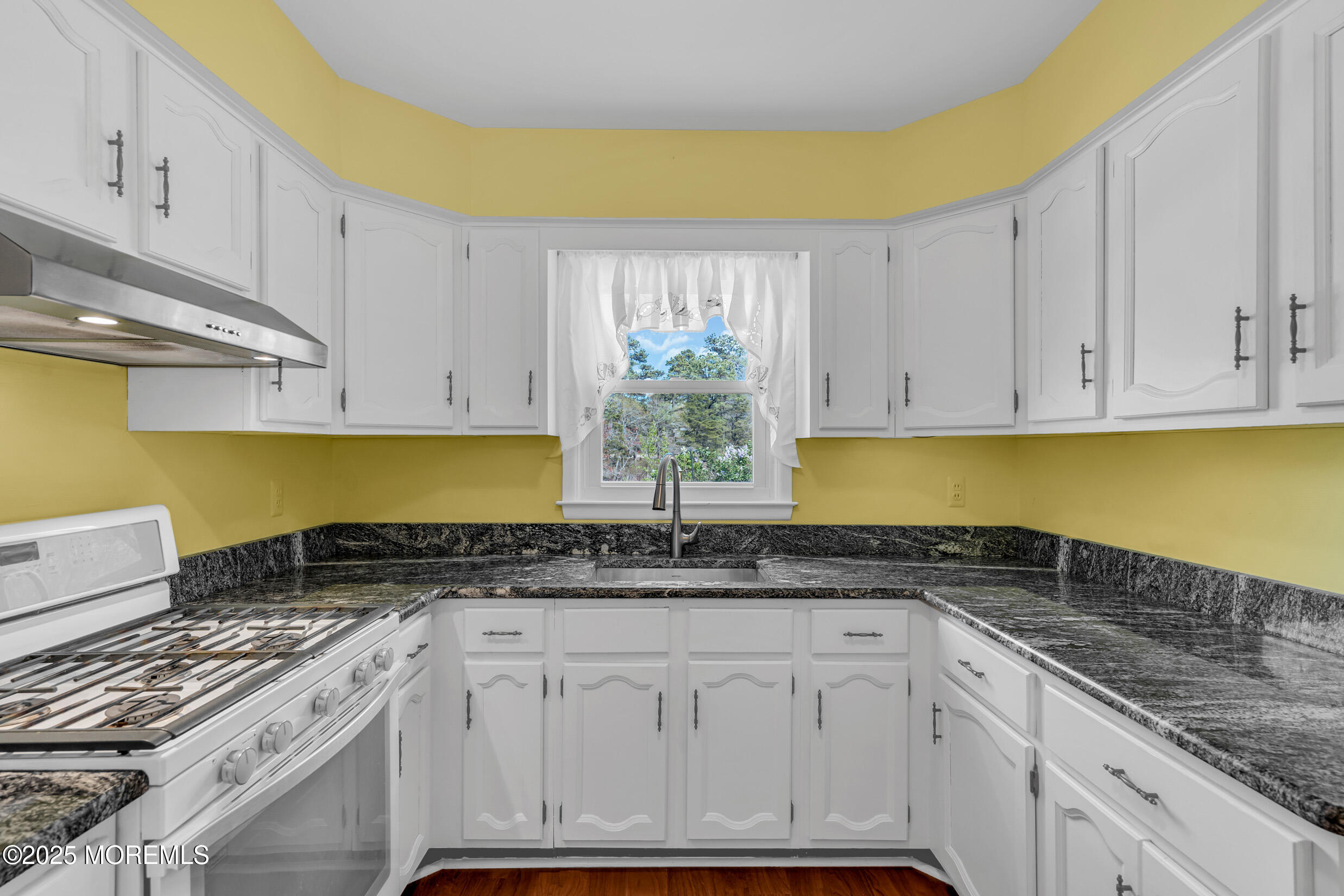 5 Oxford Drive, Toms River, New Jersey image 11