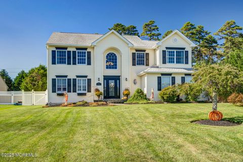 Photo of 9 Eagle Ridge Lane, West Creek, NJ 08092 (MLS # 22530171)