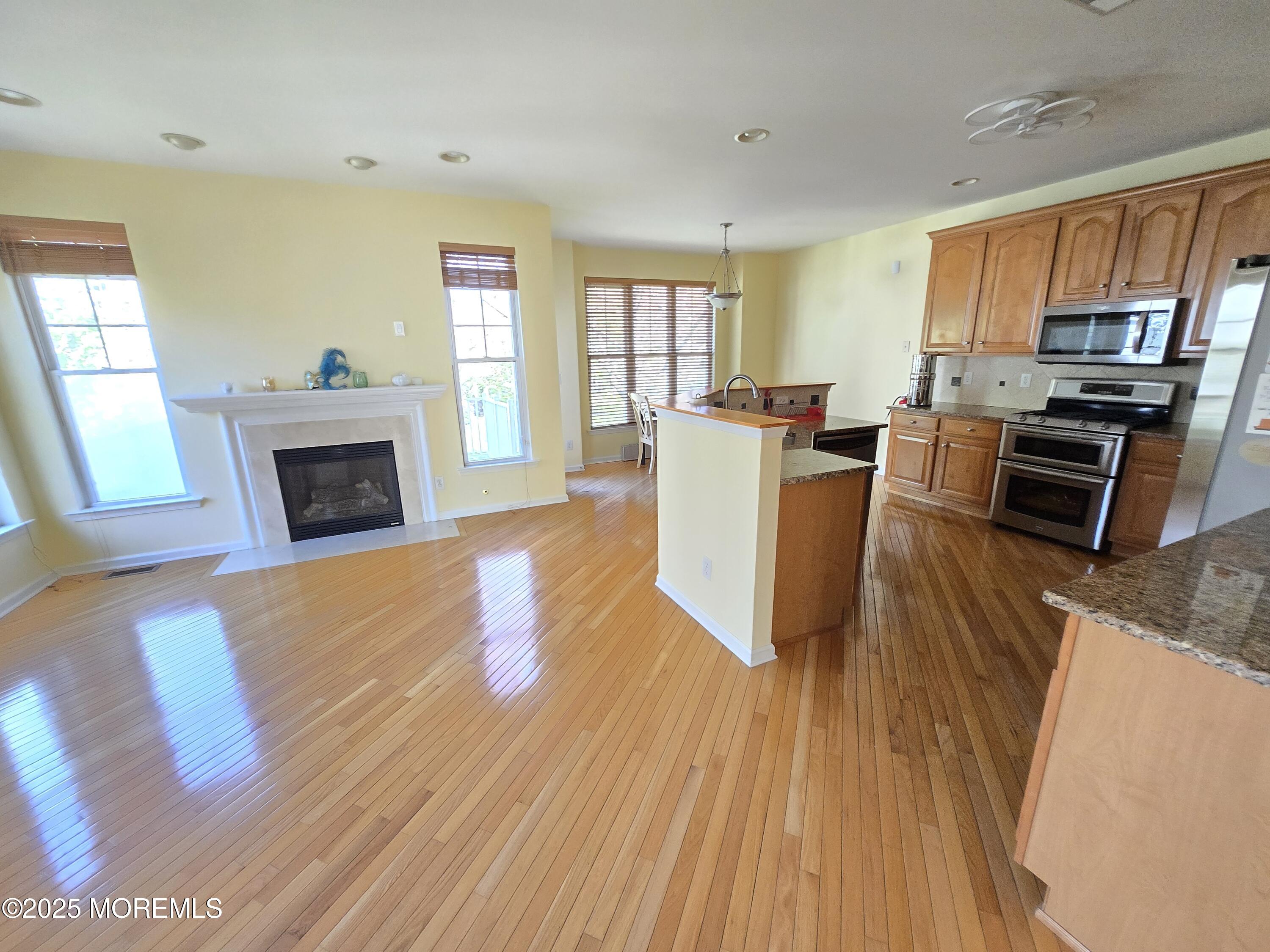3 Great Beds Way, South Amboy, New Jersey image 9