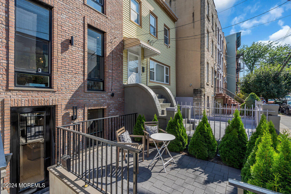 316 2nd Street #1, Jersey City, New Jersey image 2