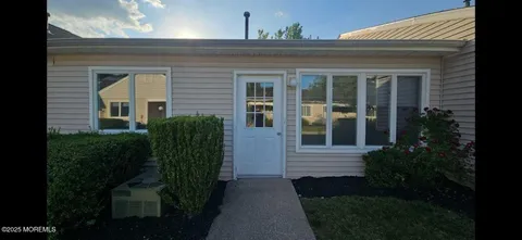 MLS: 22500580
