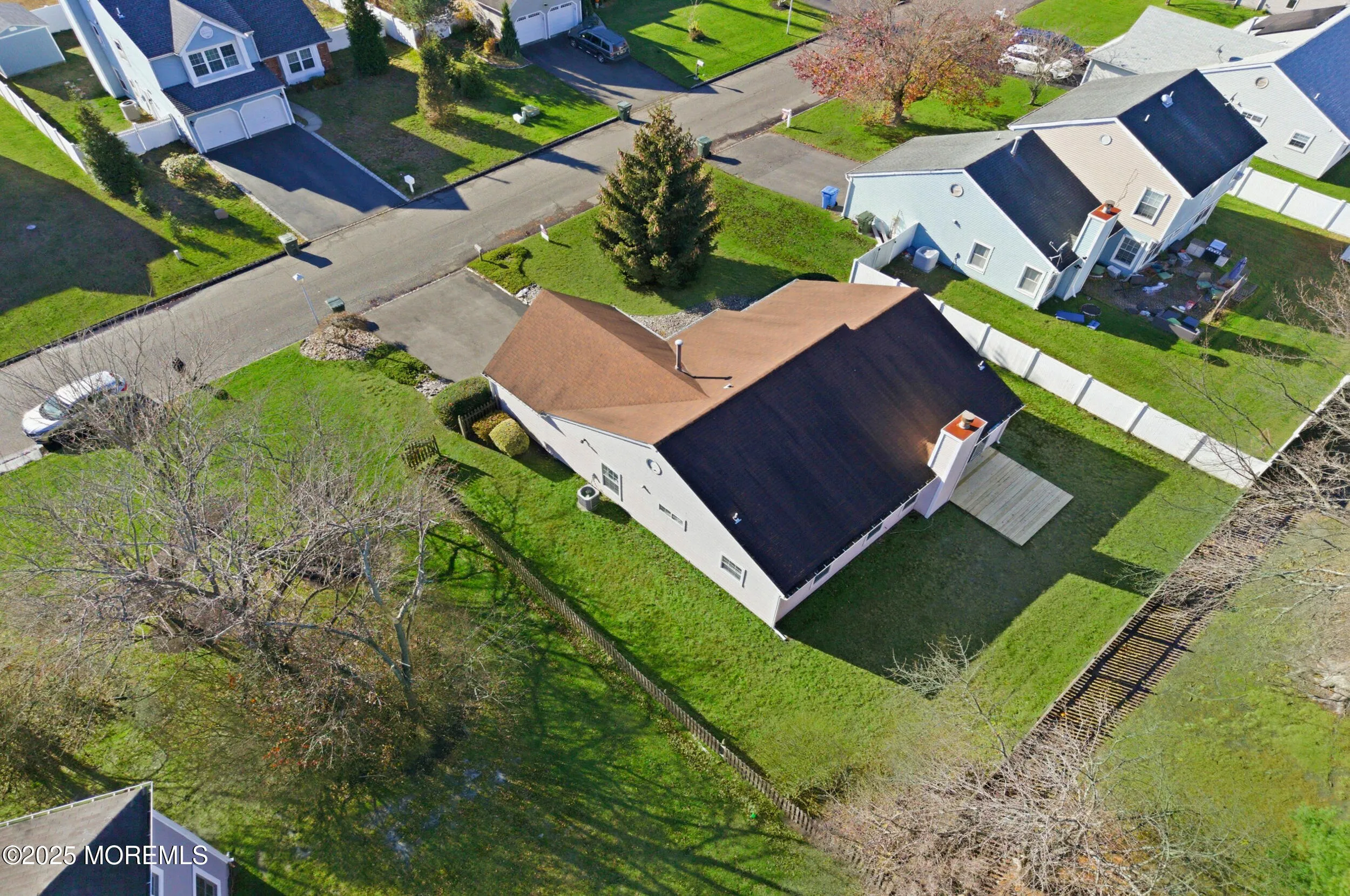 Tinton Falls, New Jersey 07753, United States, 3 Bedrooms Bedrooms, ,2 BathroomsBathrooms,Residential,Coming Soon,249540