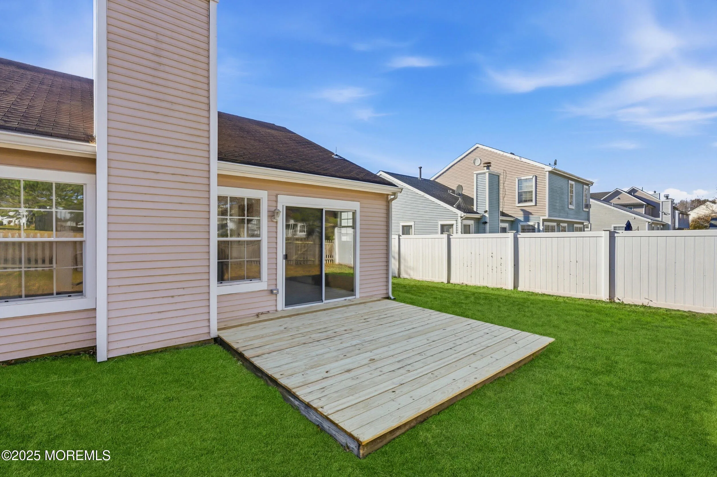 Tinton Falls, New Jersey 07753, United States, 3 Bedrooms Bedrooms, ,2 BathroomsBathrooms,Residential,Coming Soon,249540