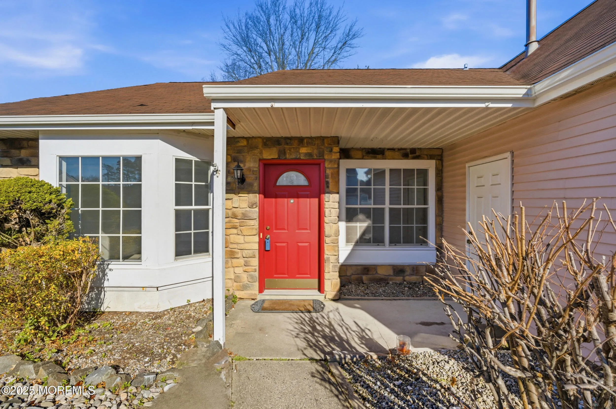 Tinton Falls, New Jersey 07753, United States, 3 Bedrooms Bedrooms, ,2 BathroomsBathrooms,Residential,Coming Soon,249540